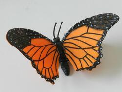 Motýl plast 19cm (12ks/bal)