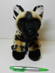 Pes hyenovitý sedící, plyš 23cm - 2